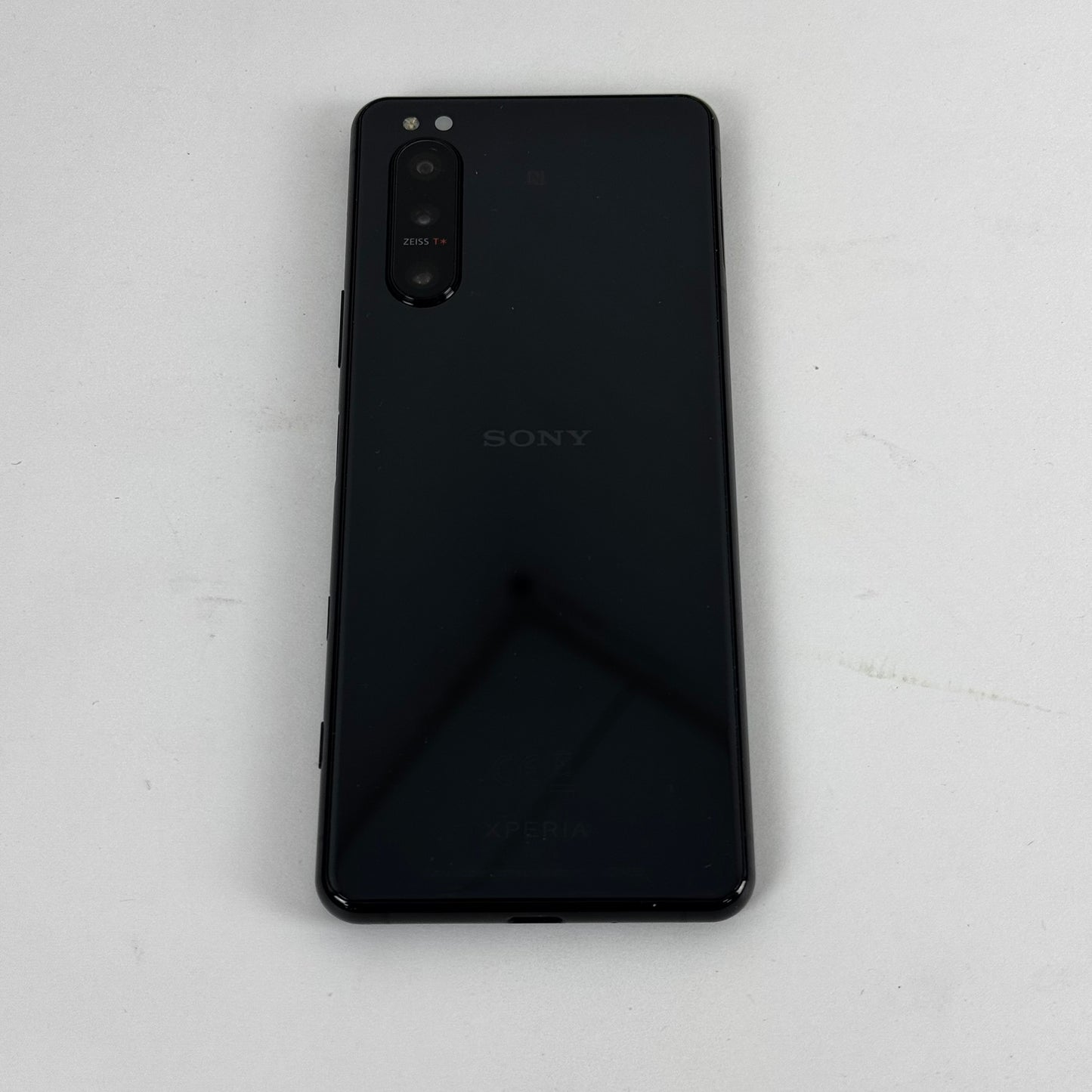 Sony XQ-AS52 – 6.1” | 128GB | 5G | 8GB RAM | Android 10 - refurbished