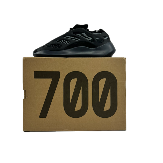 Yeezy Boost 700 V3 Alvah (zwart)