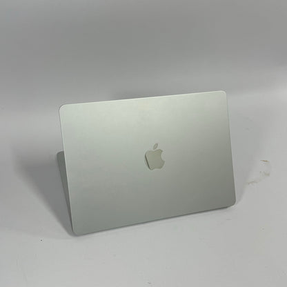 Apple MacBook Air 13,6” M2 A2681