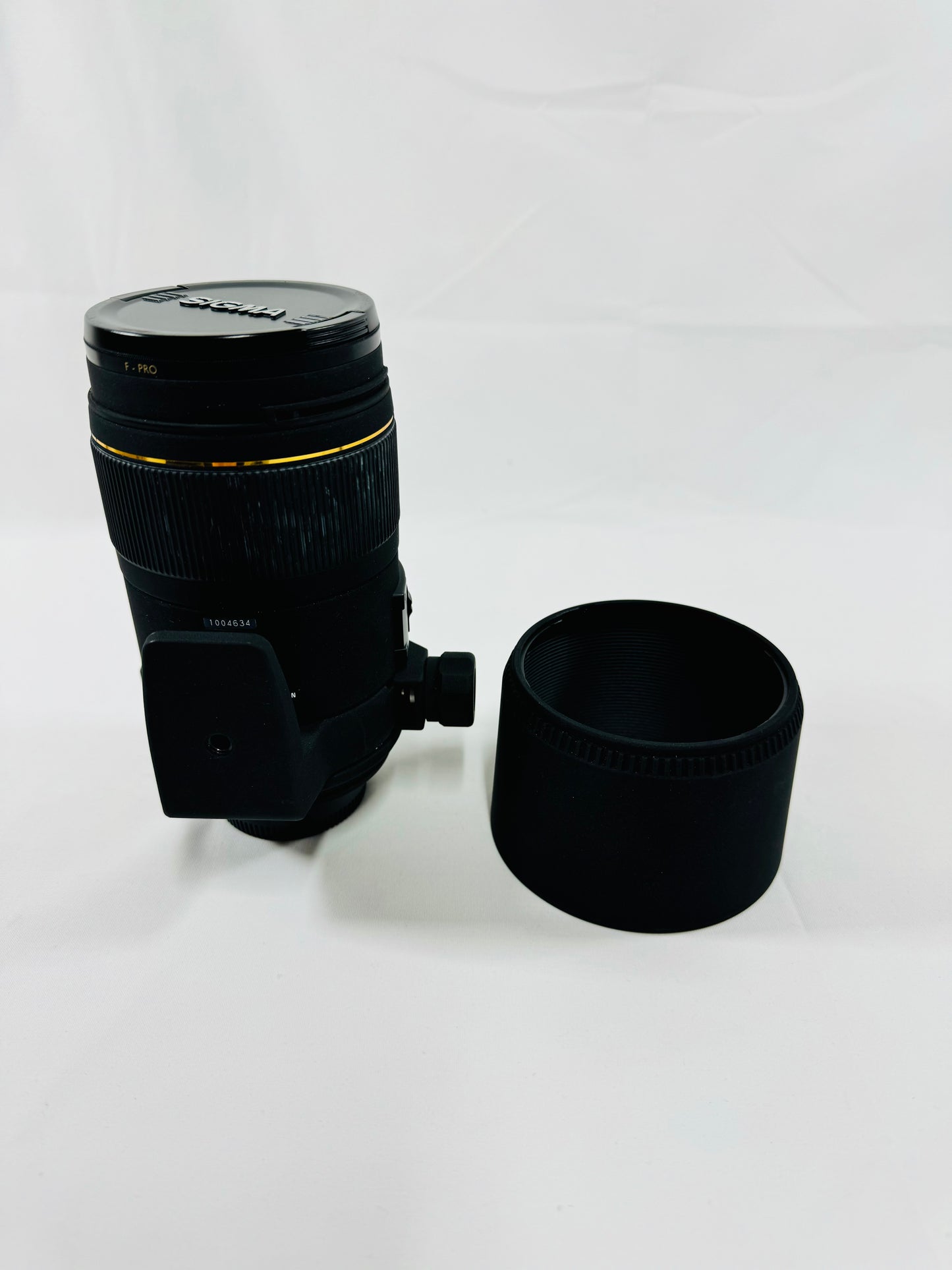 Sigma 150mm f/2.8 APO Macro DG HSM (Nikon) incl. B+W F-Pro E UV Haze